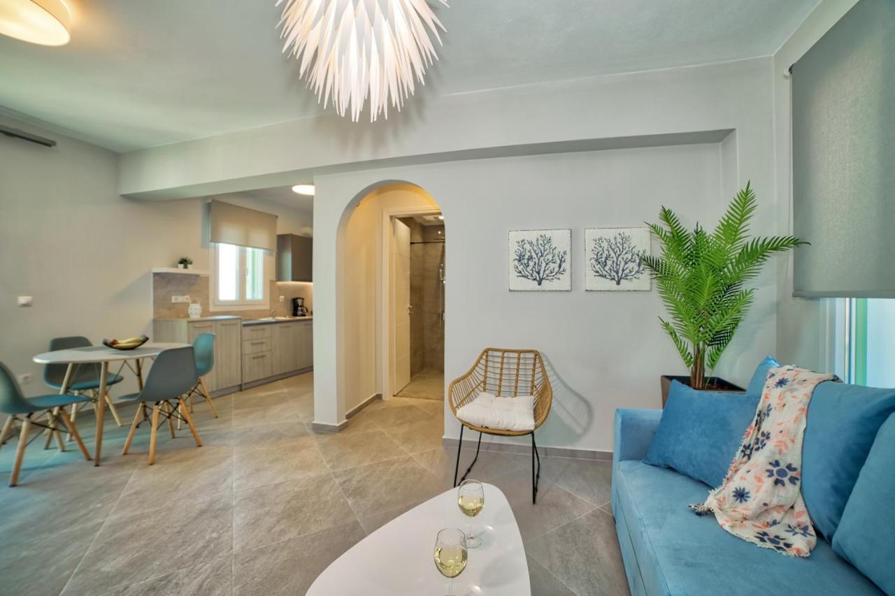 Corali Suites Andros Batsi  Bagian luar foto