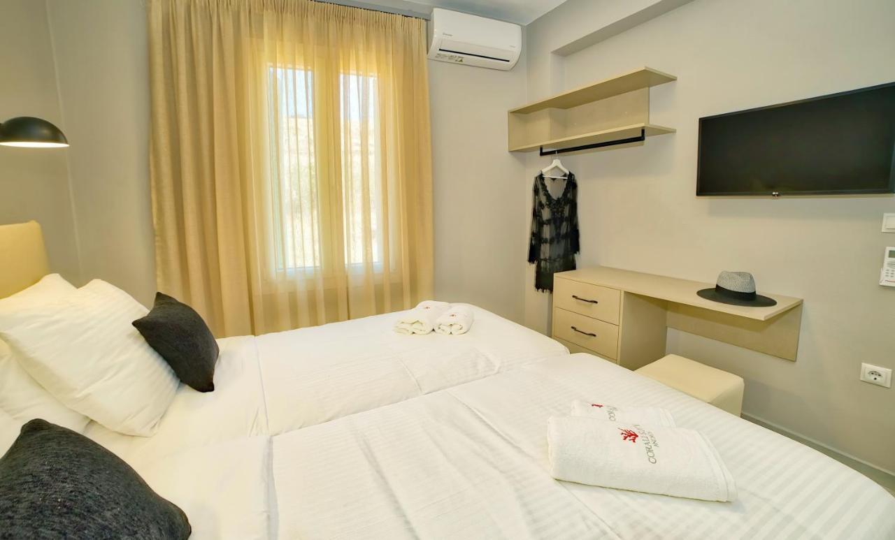 Corali Suites Andros Batsi  Ruang foto