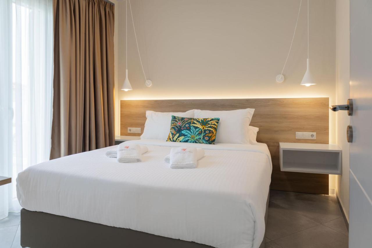Corali Suites Andros Batsi  Bagian luar foto