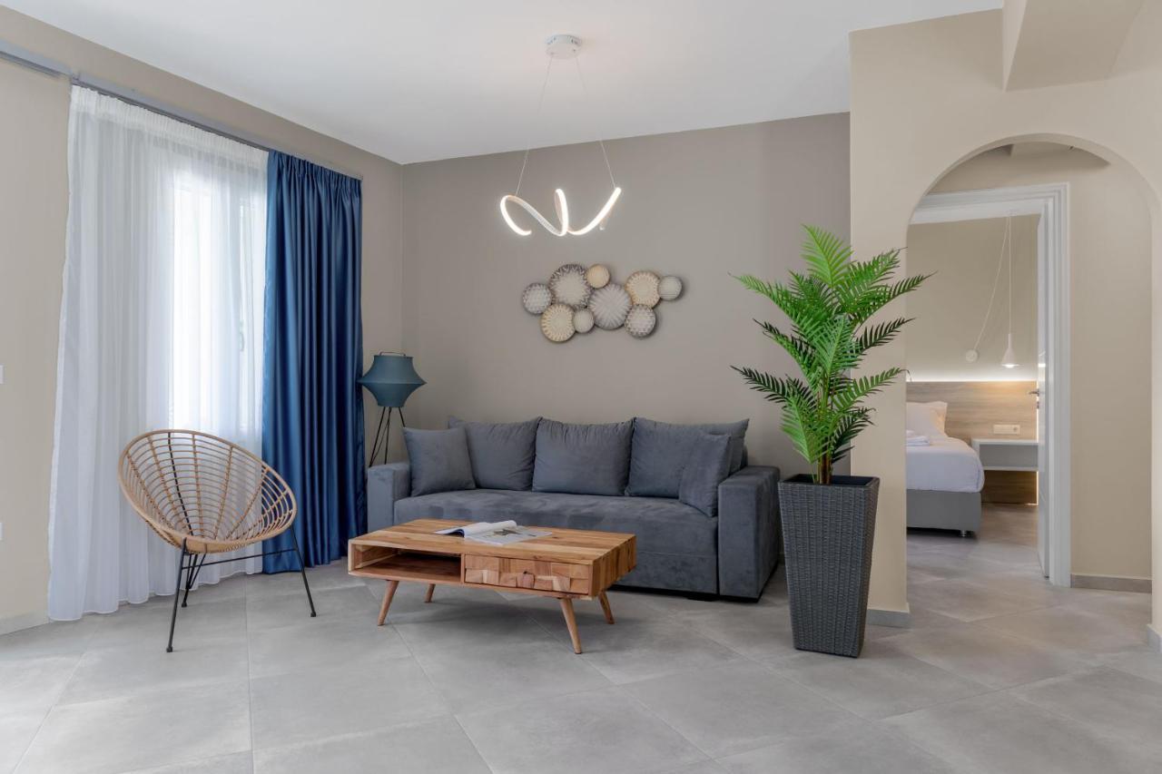 Corali Suites Andros Batsi  Bagian luar foto